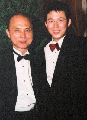 jimmychoo jimmychoo Girls, Its Datuk Jimmy Choo!