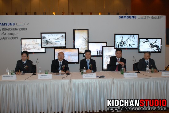 samsung-12 Networked TV's